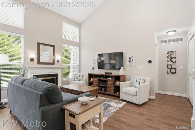1061 Yorick Path, Wixom, MI 48393
