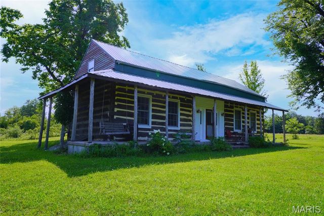 358 Highway P, Rhineland, MO 65069