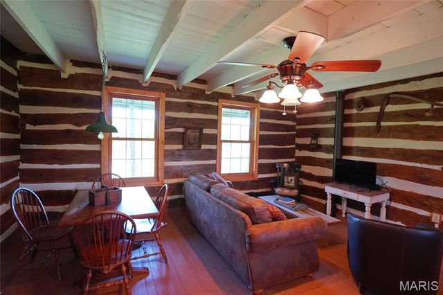 358 Highway P, Rhineland, MO 65069