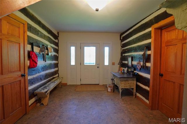 358 Highway P, Rhineland, MO 65069