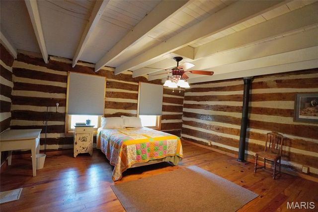 358 Highway P, Rhineland, MO 65069