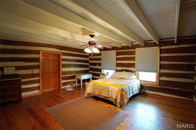 358 Highway P, Rhineland, MO 65069