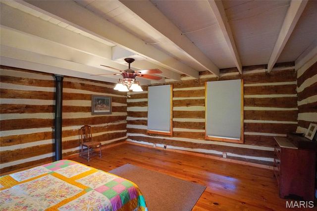 358 Highway P, Rhineland, MO 65069