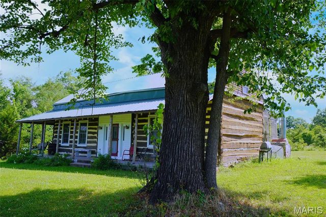 358 Highway P, Rhineland, MO 65069