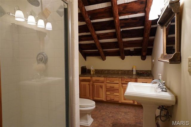 358 Highway P, Rhineland, MO 65069