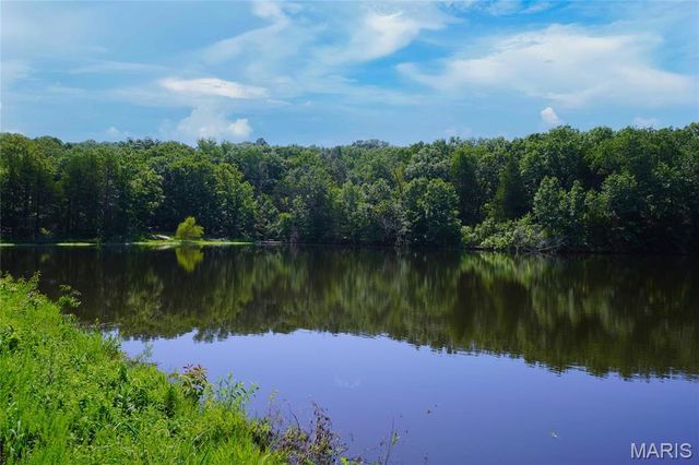 358 Highway P, Rhineland, MO 65069