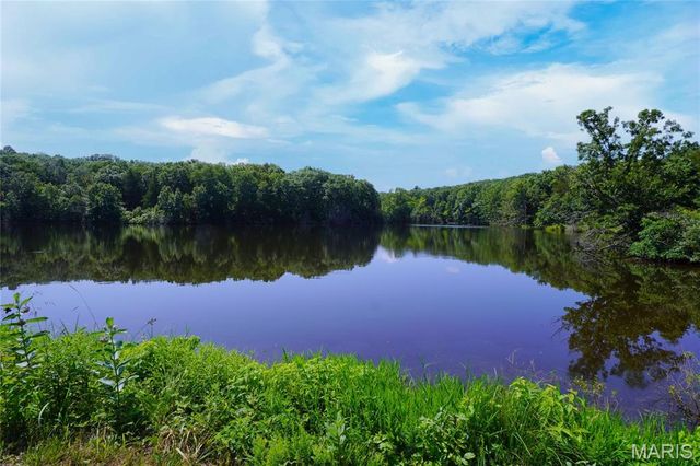 358 Highway P, Rhineland, MO 65069