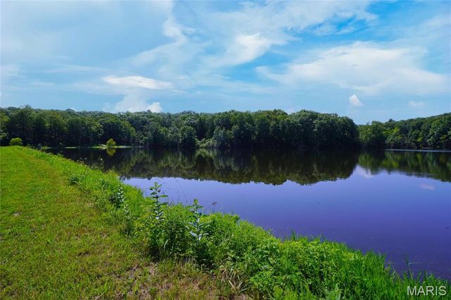 358 Highway P, Rhineland, MO 65069