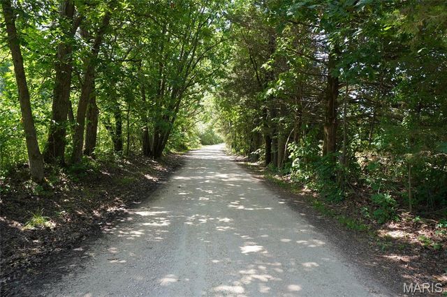 358 Highway P, Rhineland, MO 65069