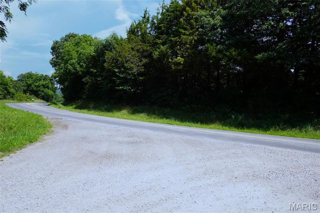 358 Highway P, Rhineland, MO 65069