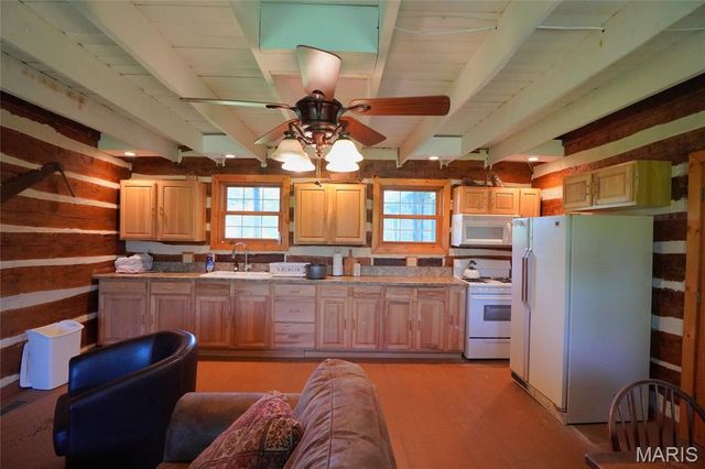 358 Highway P, Rhineland, MO 65069