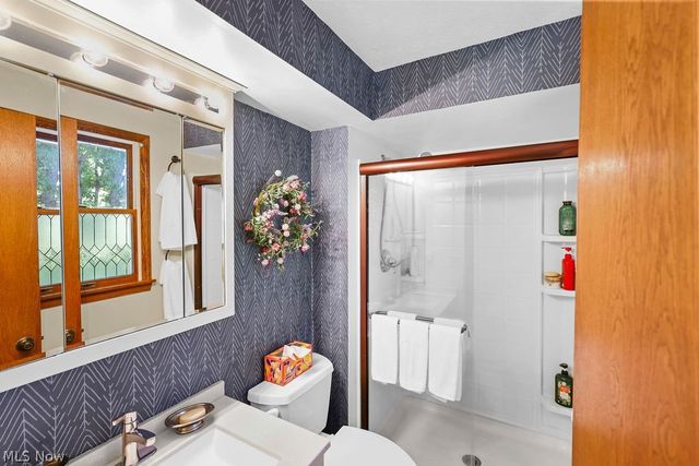 2438 Lyndon Drive, Green, OH 44685