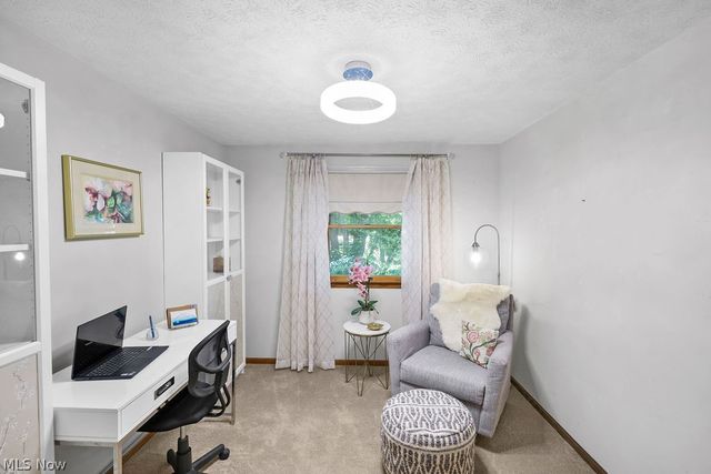 2438 Lyndon Drive, Green, OH 44685