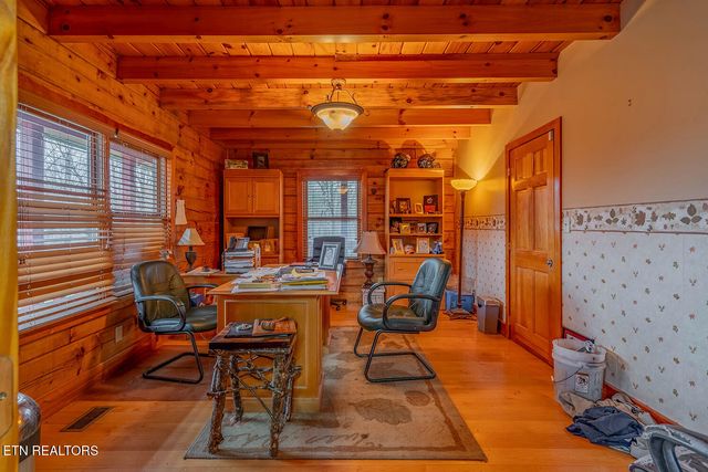 147 R & R Sawmill Rd, Harriman, TN 37748