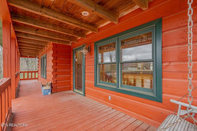 147 R & R Sawmill Rd, Harriman, TN 37748