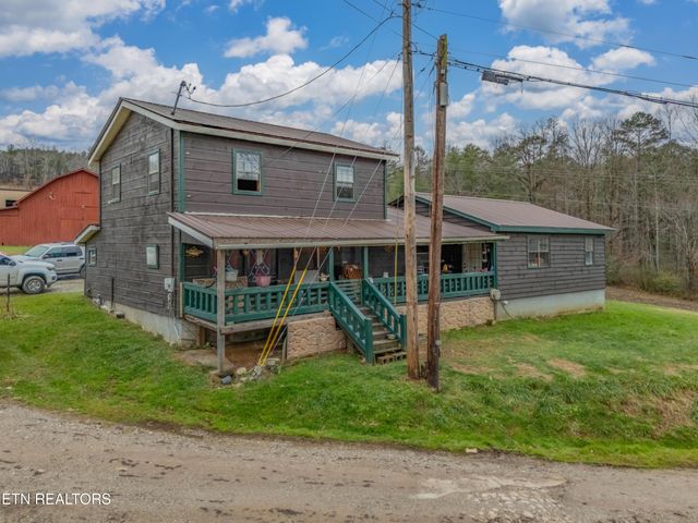 147 R & R Sawmill Rd, Harriman, TN 37748
