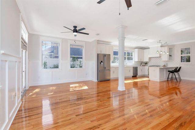 3113 W OAKELLAR AVENUE, Tampa, FL 33611