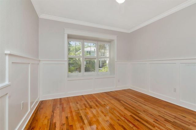 3113 W OAKELLAR AVENUE, Tampa, FL 33611