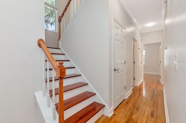 3113 W OAKELLAR AVENUE, Tampa, FL 33611