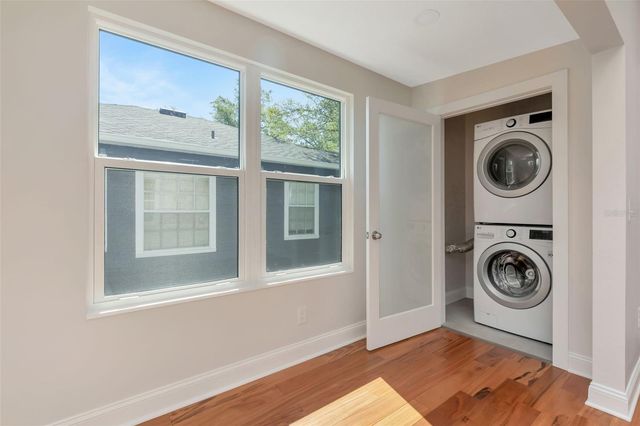 3113 W OAKELLAR AVENUE, Tampa, FL 33611