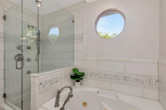 3113 W OAKELLAR AVENUE, Tampa, FL 33611