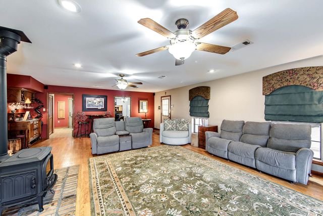 250 Rue De Beauville, Napoleonville, LA 70390