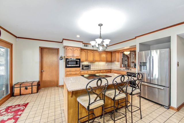 250 Rue De Beauville, Napoleonville, LA 70390