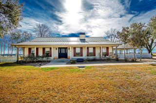 250 Rue De Beauville, Napoleonville, LA 70390
