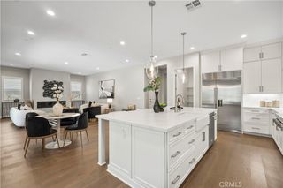 370 Sawbuck, Irvine, CA 92618