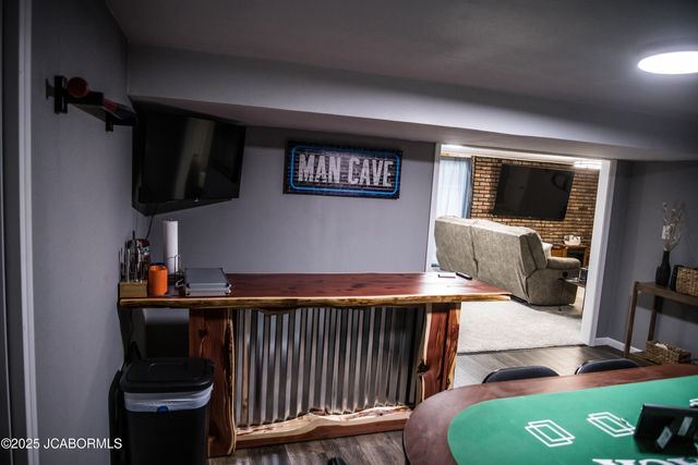 223 TOMAHAWK ROAD, Jefferson City, MO 65109