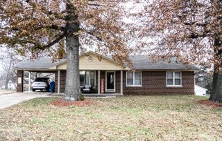 223 TOMAHAWK ROAD, Jefferson City, MO 65109