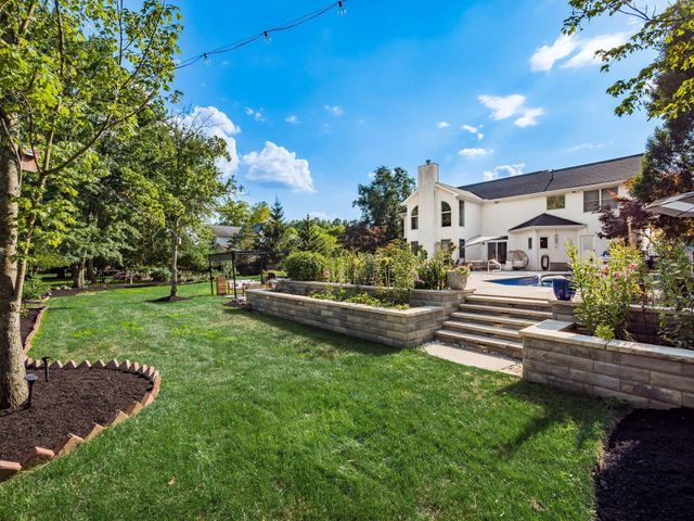 8959 Filiz Lane, Powell, OH 43065