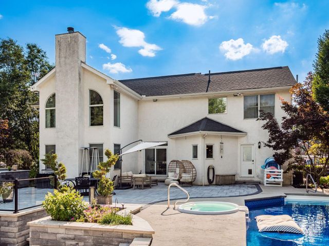 8959 Filiz Lane, Powell, OH 43065