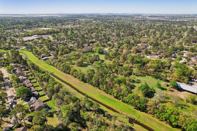 4610 Sloangate Drive, Spring, TX 77373