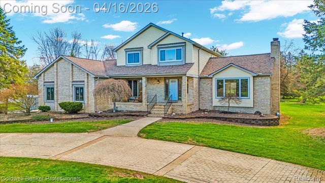 74800 Judges Court, Bruce Township, MI 48065
