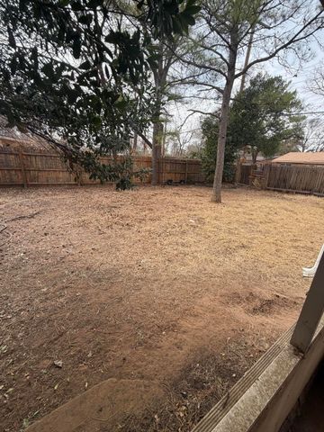 5704 Geneva Avenue, Lubbock, TX 79413