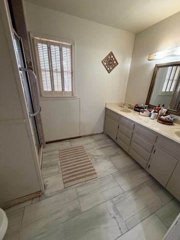 5704 Geneva Avenue, Lubbock, TX 79413