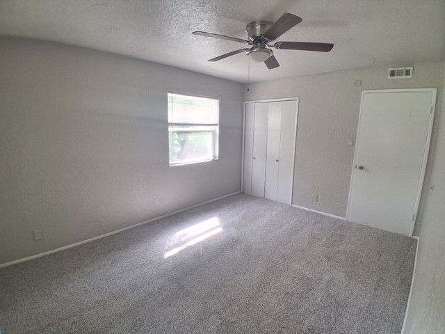 3221 Ridgeview Circle, Irving, TX 75062