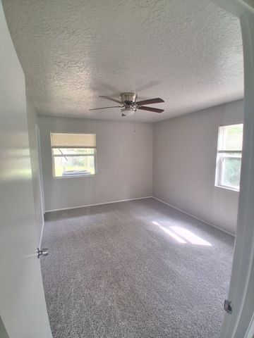 3221 Ridgeview Circle, Irving, TX 75062