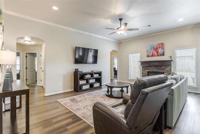 10016 NW 141st Street, Yukon, OK 73099