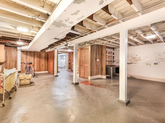 6118 W Grace Street, Chicago, IL 60634