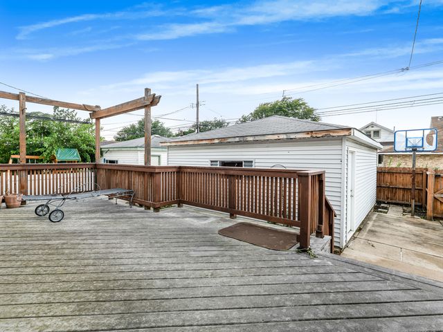 6118 W Grace Street, Chicago, IL 60634