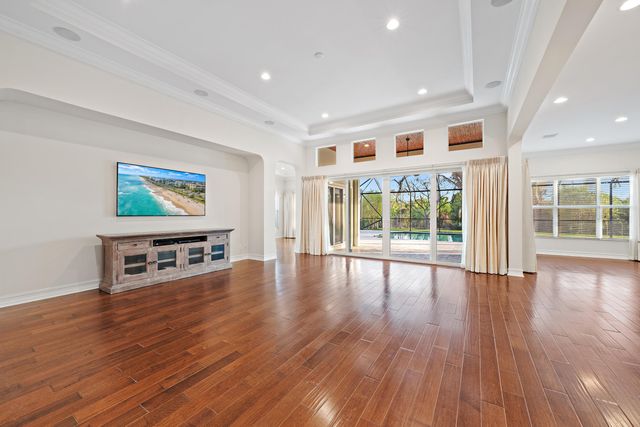 8176 SE Red Root Way, Jupiter, FL 33458