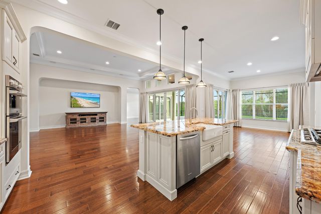 8176 SE Red Root Way, Jupiter, FL 33458