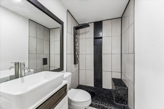 9713 Richcroft Street, Houston, TX 77029