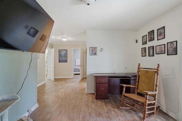 215 Wallace Dr, Fayetteville, TN 37334