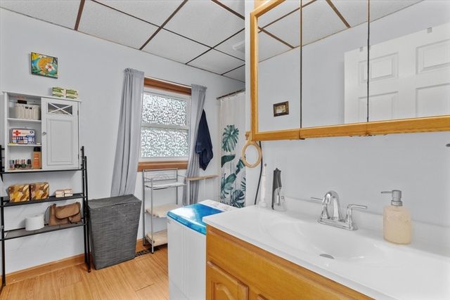 15 Steele St, Worcester, MA 01607