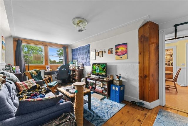 15 Steele St, Worcester, MA 01607