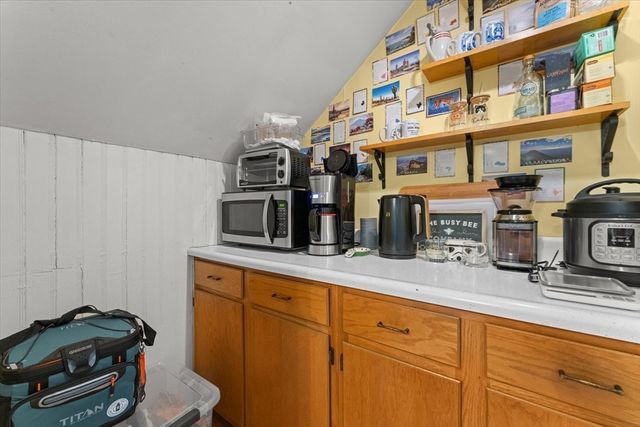 15 Steele St, Worcester, MA 01607