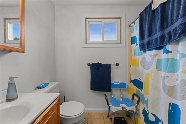 15 Steele St, Worcester, MA 01607